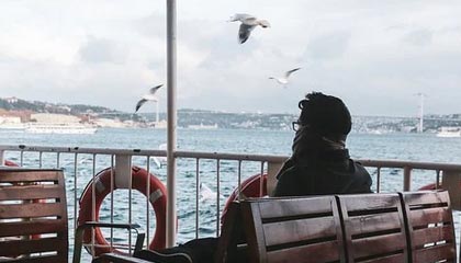 Jiuyou-英雄联盟S12总决赛决赛激战正酣，现场气氛火爆，s12总决赛lpl