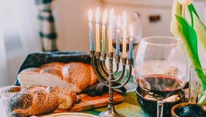 Jiuyou-英雄联盟S12总决赛决赛激战正酣，现场气氛火爆，s12总决赛lpl