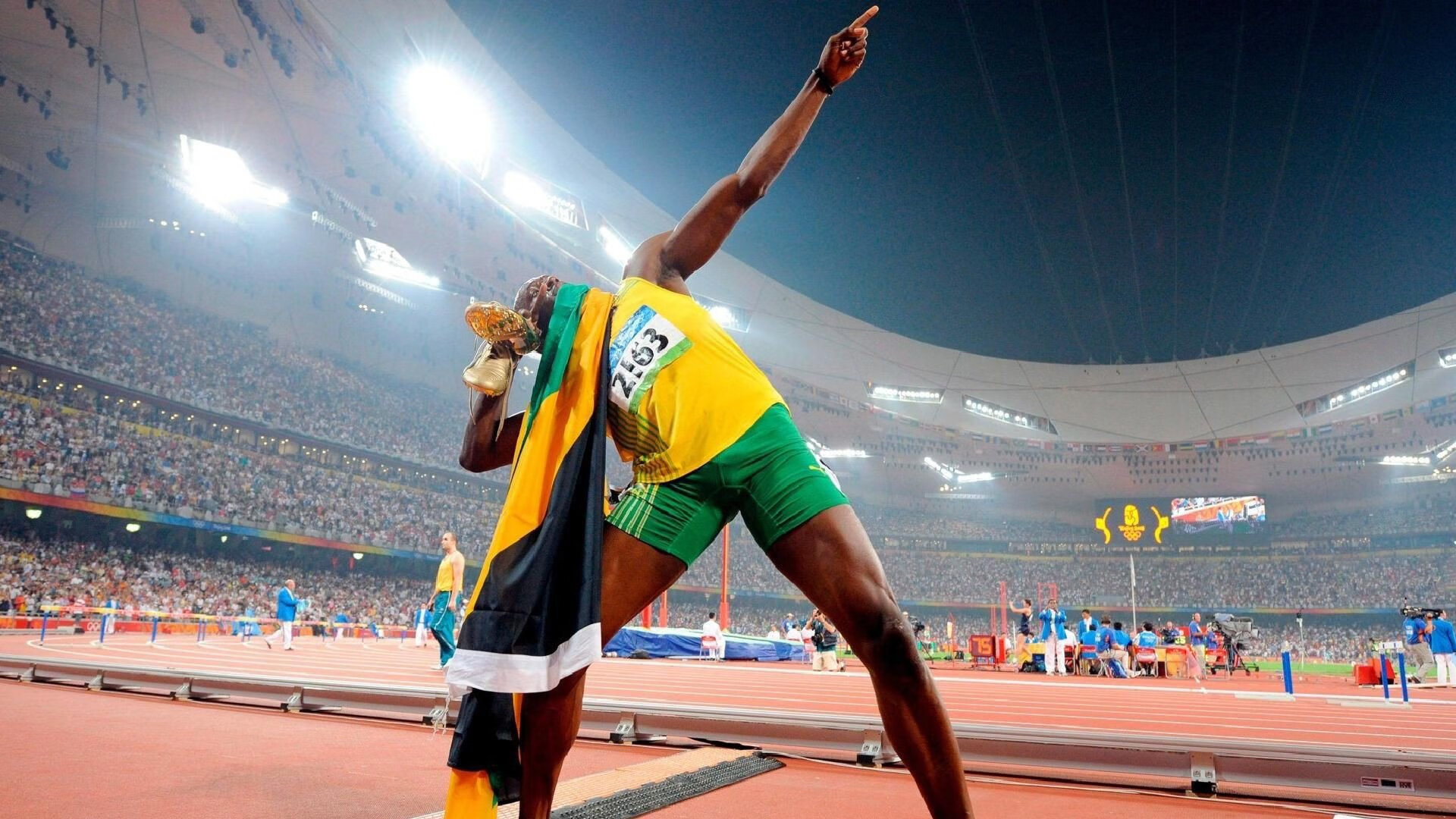 斯滕伯根赛后感谢团队支持,斯滕伯格